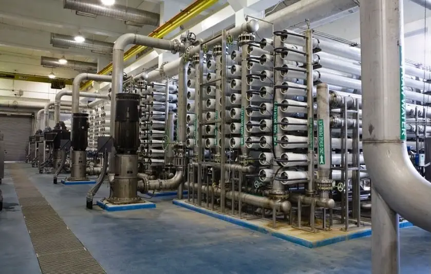 Reverse osmosis system in a water treatment plant